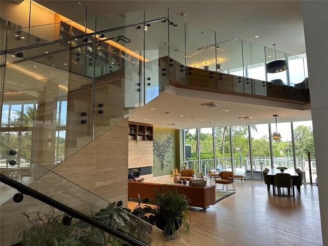 Building Photo - 16385 Biscayne Blvd