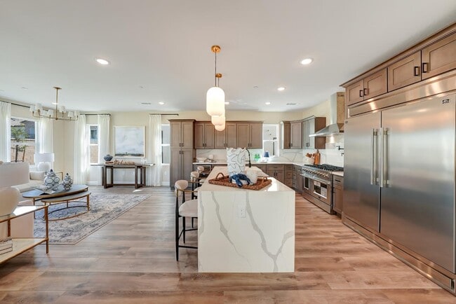 Building Photo - 2133 West Dr