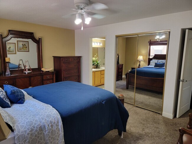Building Photo - FULLY FURNISHED 2 BEDROOM CONDO*CLOSE TO A...