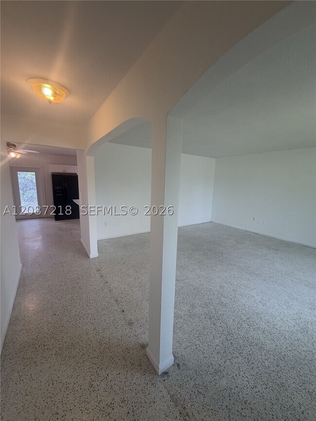 Building Photo - 9610 SW 58th St