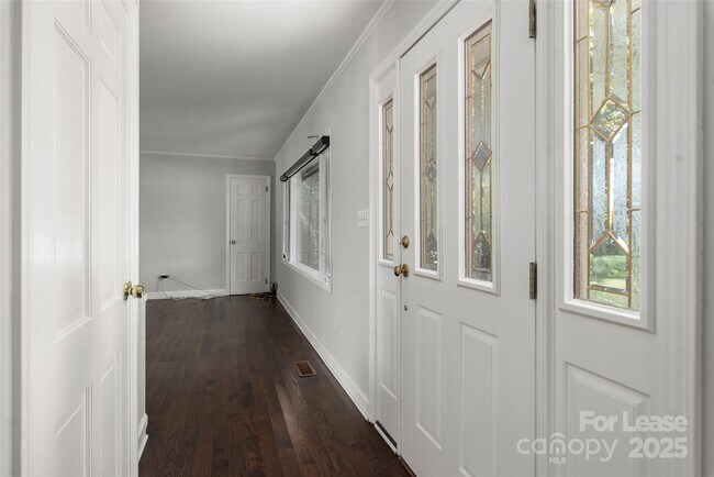 Building Photo - 5006 Kiser Island Rd