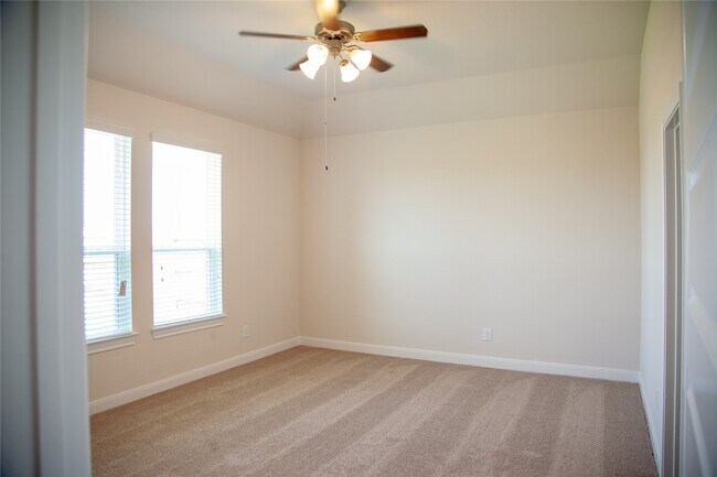 Building Photo - 24238 Prairie Glen Ln