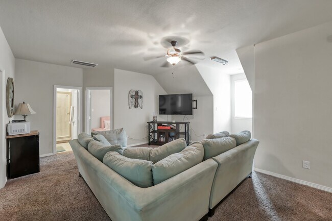 Building Photo - 409 Ridge Lake Scenic Dr