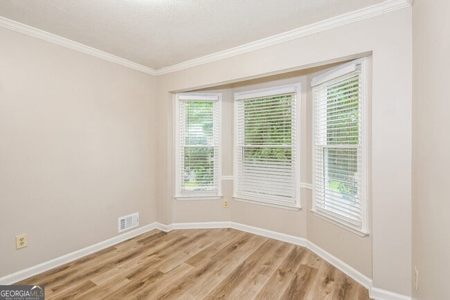 Building Photo - 1111 Realm Ln