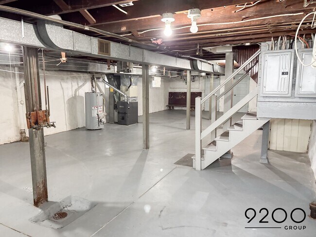 Building Photo - Newly Renovated 2Bed/1Bath in Charming Sou...