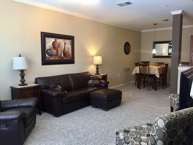 Building Photo - FULLY FURNISHED 1/1 in Serenata