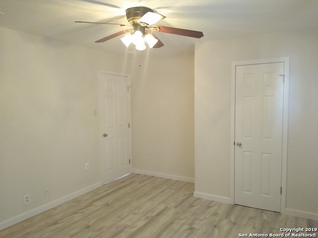 Building Photo - 7322 Oak Manor Dr