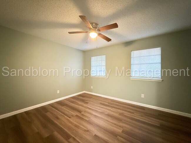 Building Photo - For Lease | Pratville | Available Now!