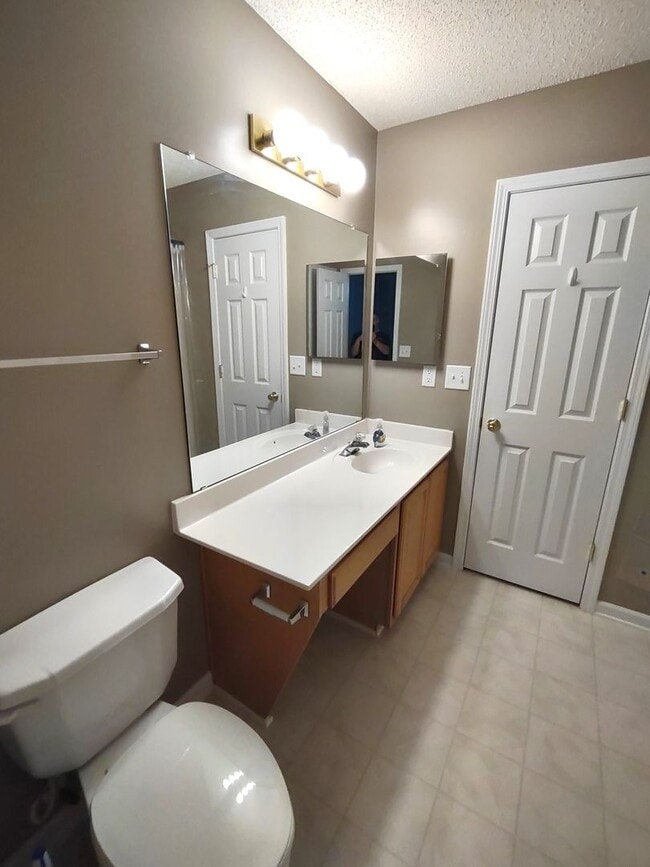 Building Photo - Beautiful home in prime location!