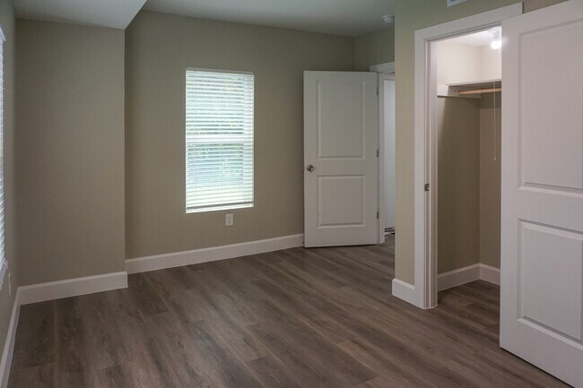 Building Photo - 3703 Market St