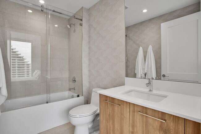 Building Photo - 151 N Seabreeze Blvd