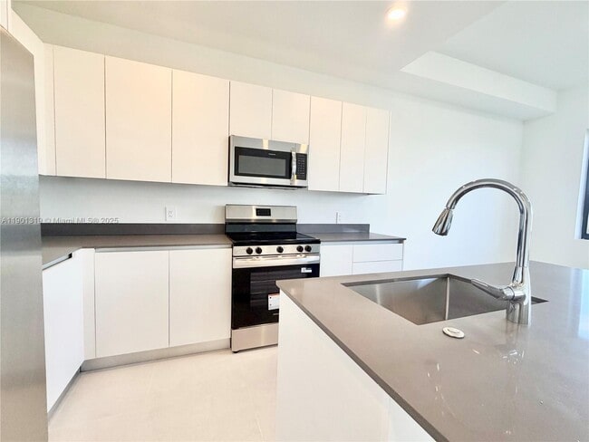 Building Photo - 19113 SW 344th Ter