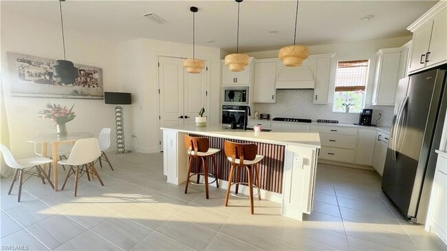 Building Photo - 15522 Olympic Ct