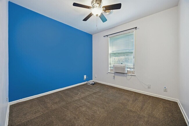 Building Photo - 3BR 2BA Home in East Austin – Near Univers...