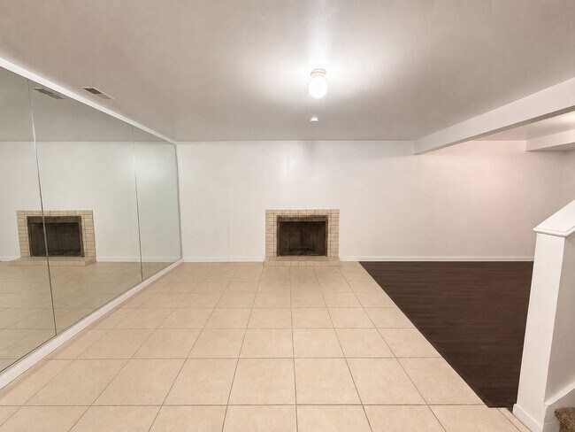 Building Photo - Spacious 3-Bed, 2-Bath Basement Unit in Murray