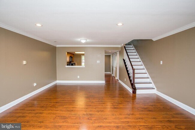 Building Photo - 17 Taylors Way