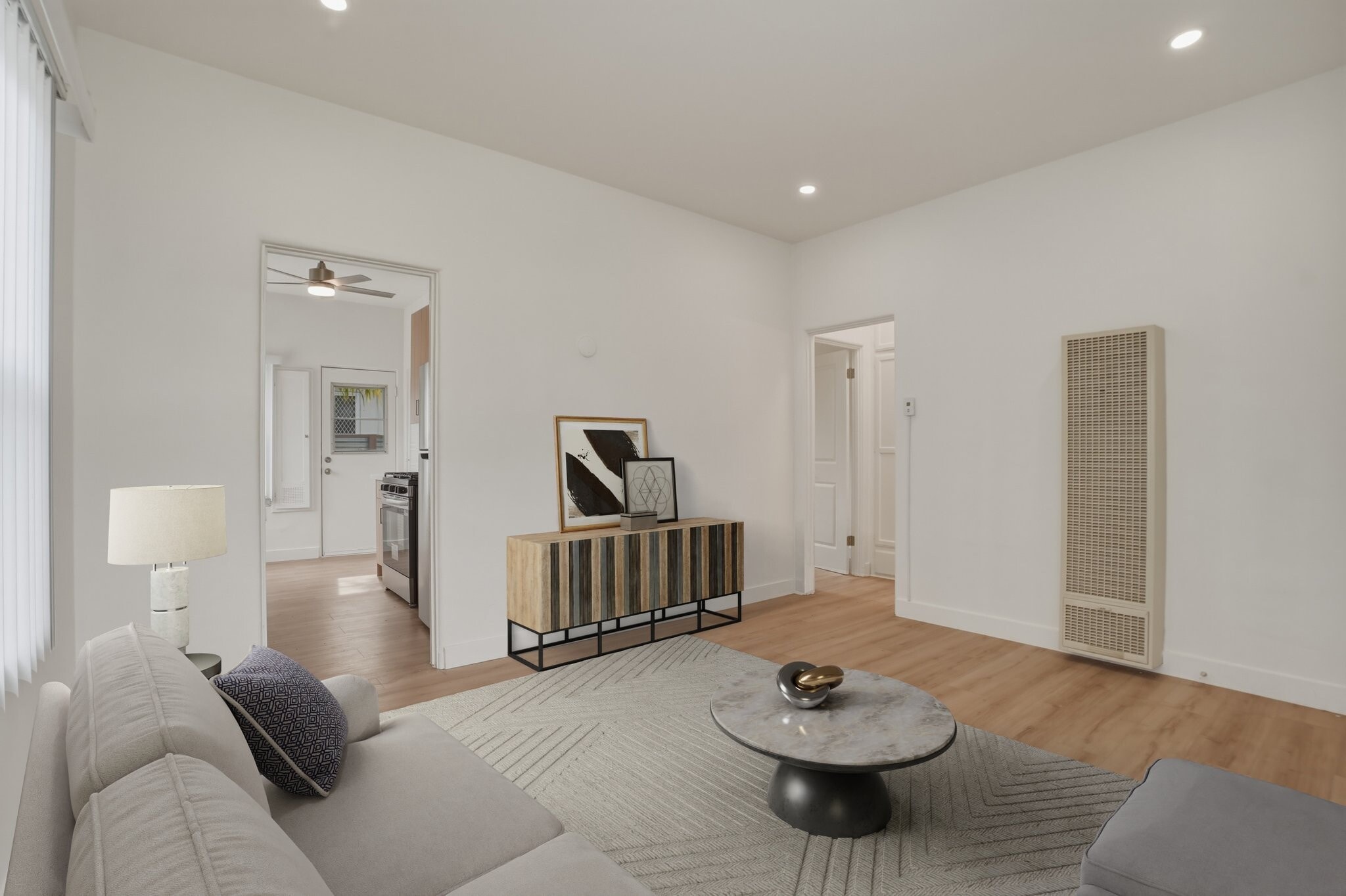 Building Photo - 2317 Ocean Park Blvd