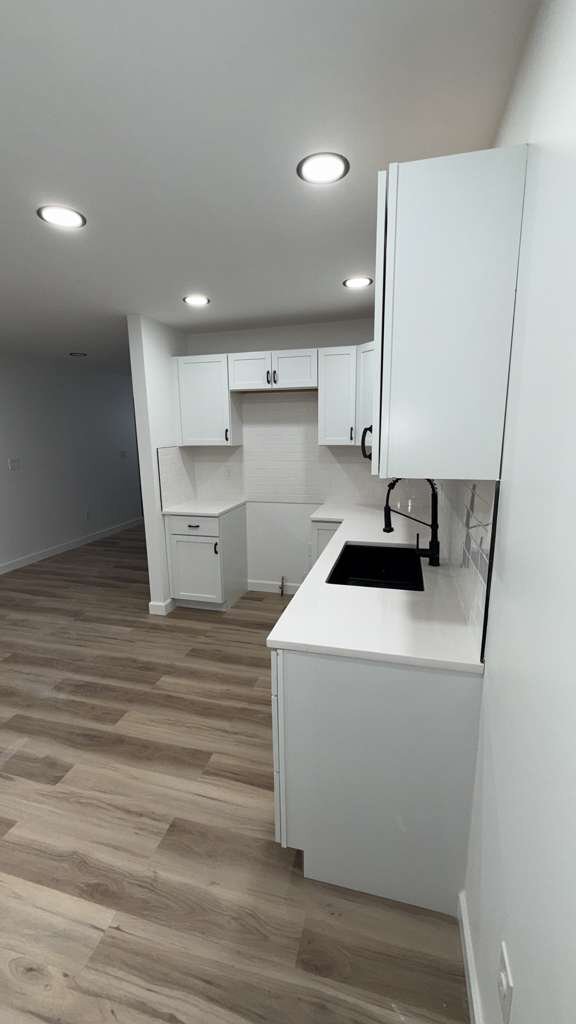 Building Photo - 6211 Aspen Ct