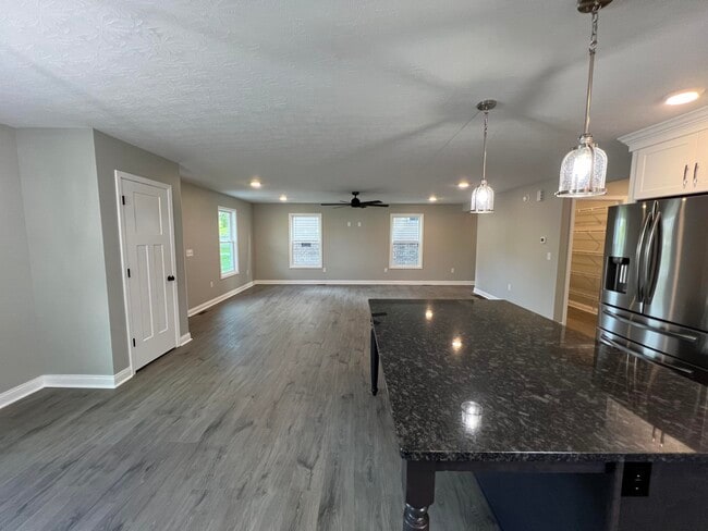 Building Photo - 309 Gallahadion Ct