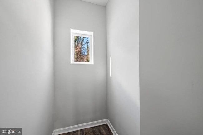 Building Photo - 4206 Ivanhoe Ave