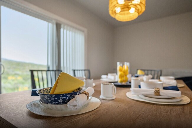 Building Photo - 421 Bluegrass Way