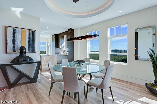 Building Photo - 255 Barefoot Beach Blvd