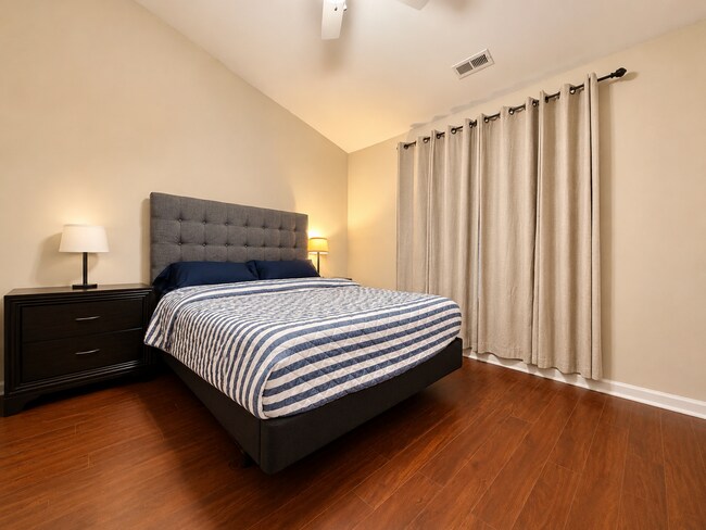 Building Photo - 3BR / 2BA Condo in Southwest Raleigh