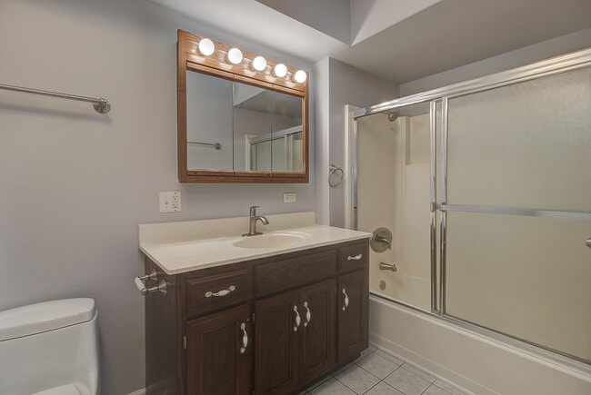 Building Photo - 24218 W Main St