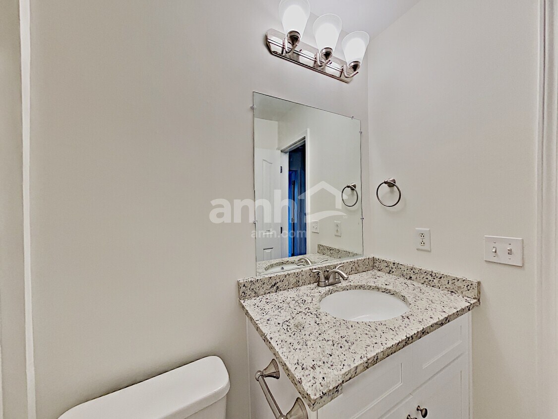 Building Photo - 2627 Mission Ridge Dr