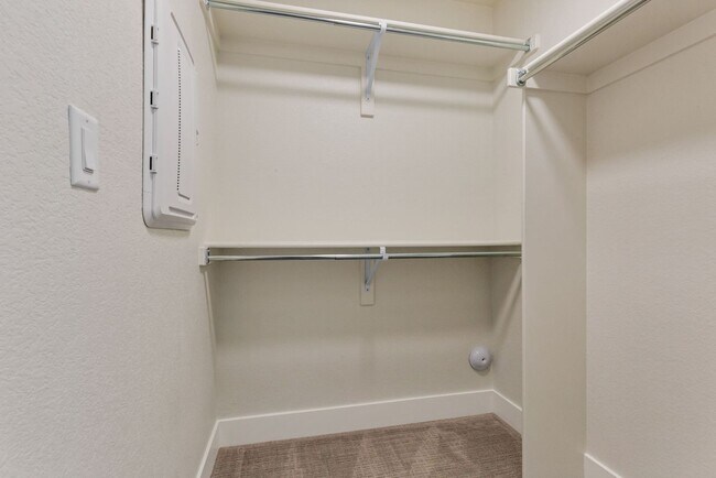 Building Photo - Modern 2BR Lafayette Home | Finished Basement, Garage & Quartz Kitchen