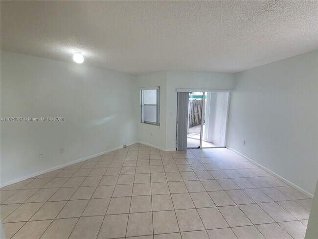 Building Photo - 14385 SW 120th Ct