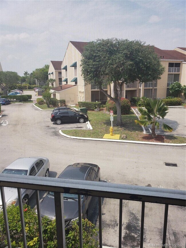 Building Photo - 15320 SW 106th Terrace