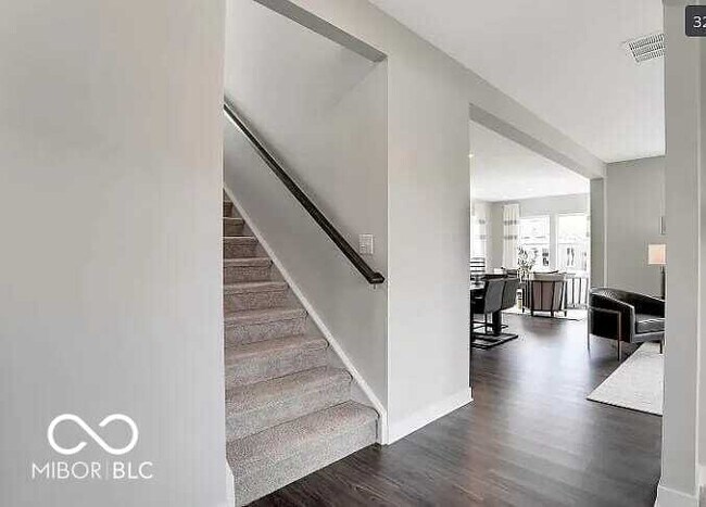 Building Photo - 11387 Plough St