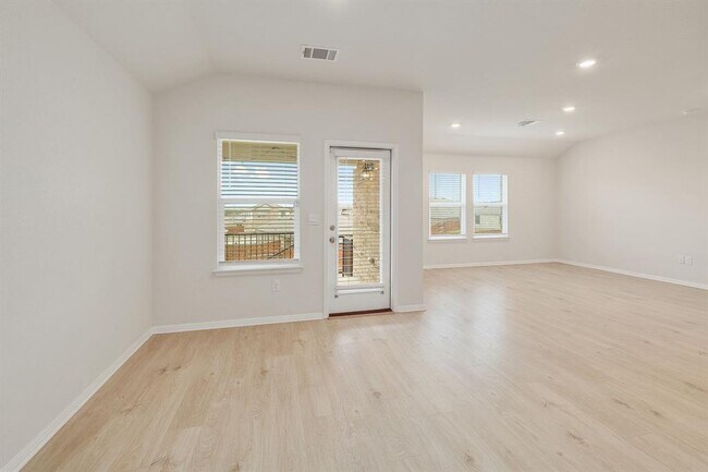 Building Photo - 2617 Dewlap Ct