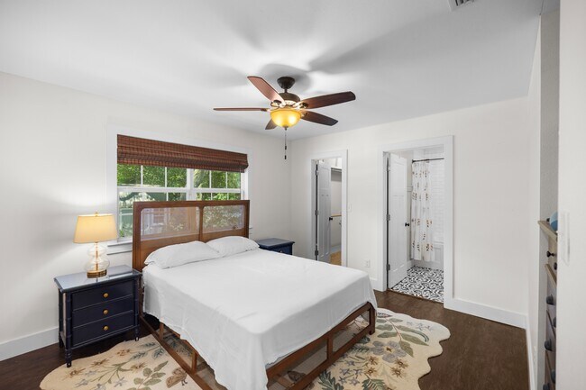 Building Photo - 419 Morningbird Ct