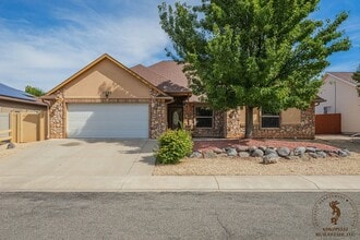 Building Photo - 3090 Aberdeen Ln