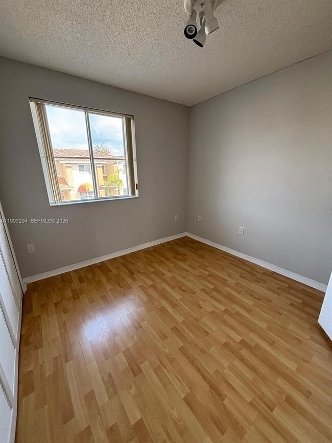 Building Photo - 6272 SW 139th Ave