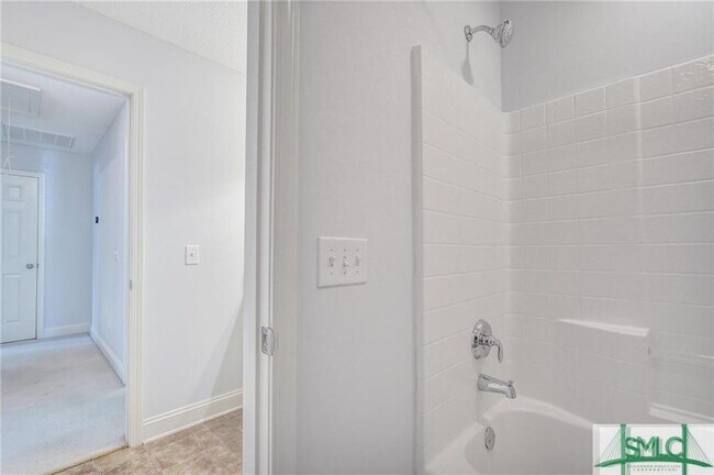 Building Photo - 244 Vining Way