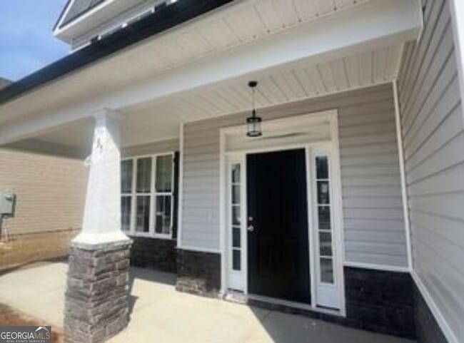 Building Photo - 135 Sams Dr