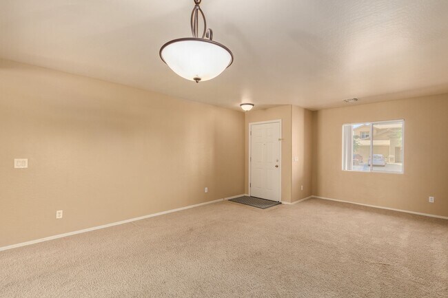 Building Photo - Copper Basin Charmer