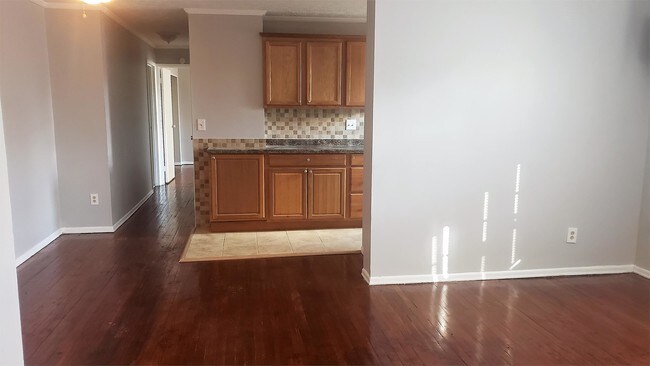 Building Photo - 3807 Ferdinand Pl