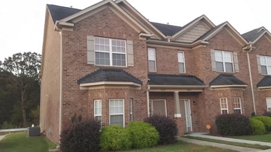 Building Photo - Beautiful Townhome in Harrisburg School Di...