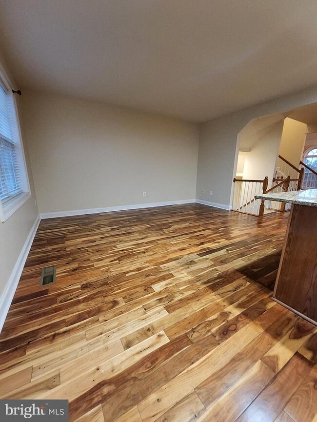 Building Photo - 15886 Mackenzie Manor Dr