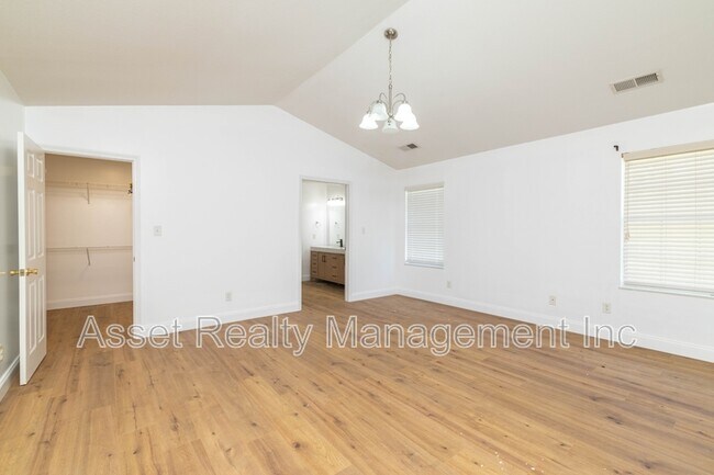 Building Photo - 7037 Wakan Ln