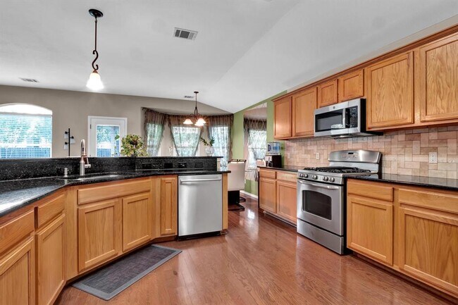 Building Photo - 3339 Rod Carew Dr