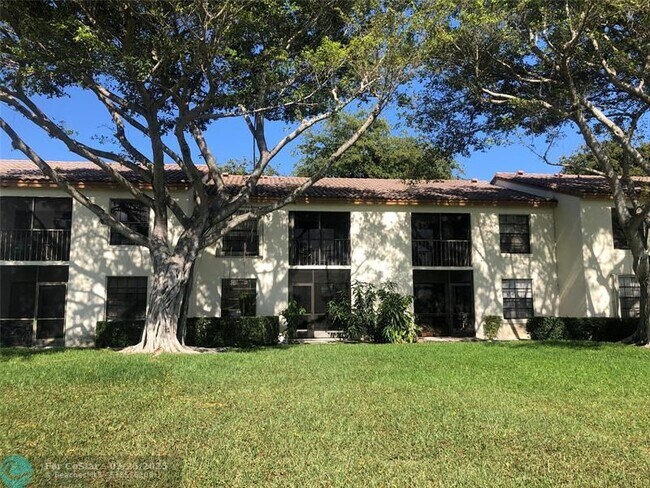 Building Photo - 2950 Olivewood Terrace