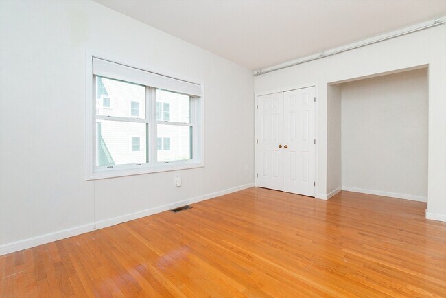 Building Photo - 189 Richdale Ave