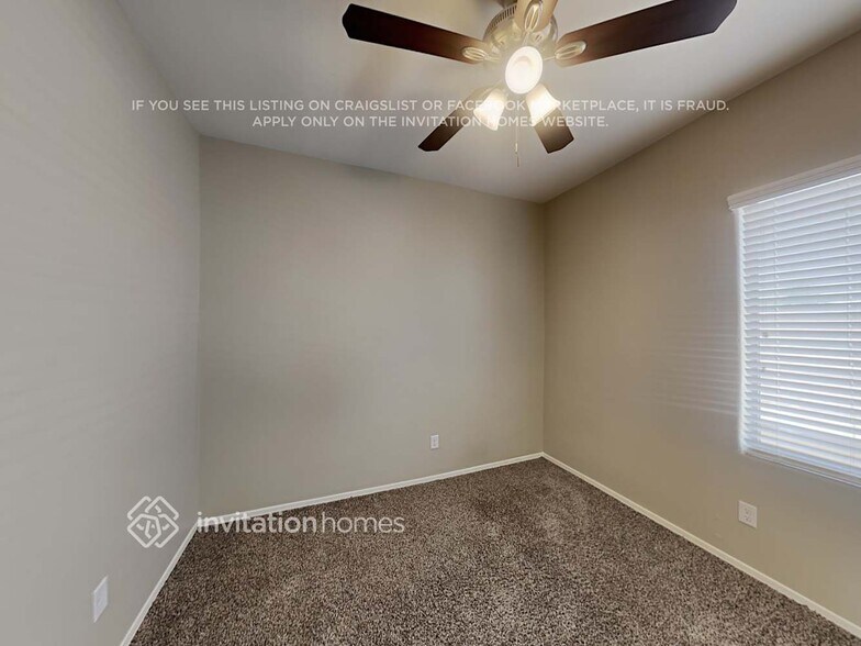 Building Photo - 11706 W Grant St