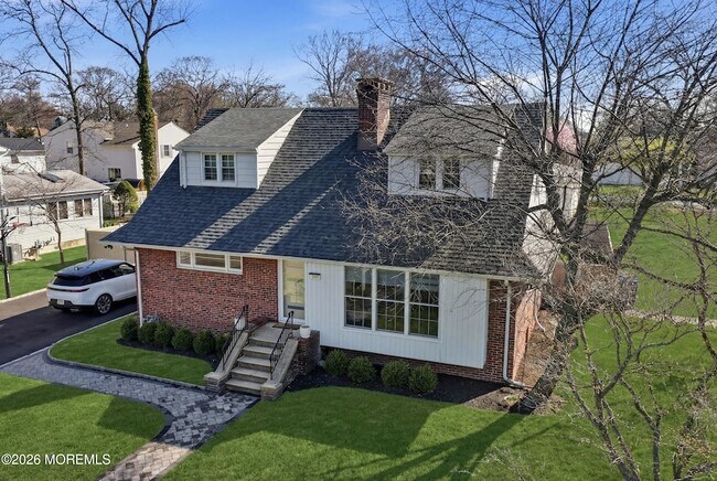 Building Photo - 227 Chatham Ave