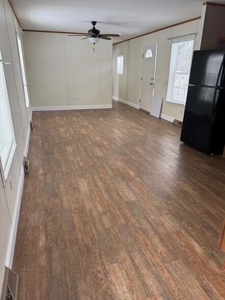 Building Photo - 75 Terrace Ct